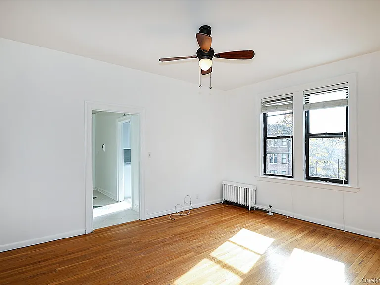 11525 Metropolitan Ave #233 — Photo 11