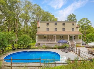 303 Davis Rd, Salt Point, NY 12578