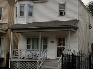 7948 S Brandon Ave, Chicago, IL 60617