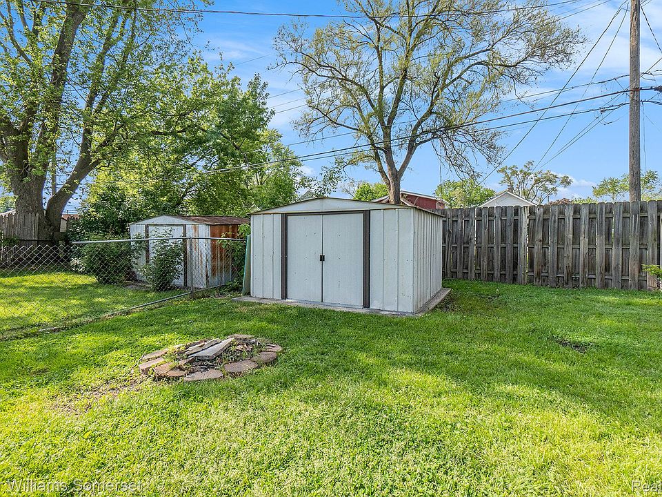 8233 Meadow Ave, photo 16