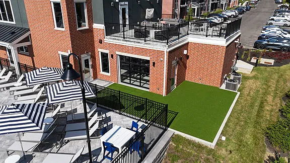Relay 129 Apartments & Townhomes — Photo 62