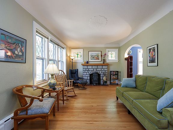 5th image of 4132 Potomac St