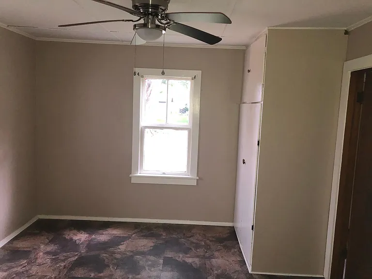 211 Azelie St — Photo 4