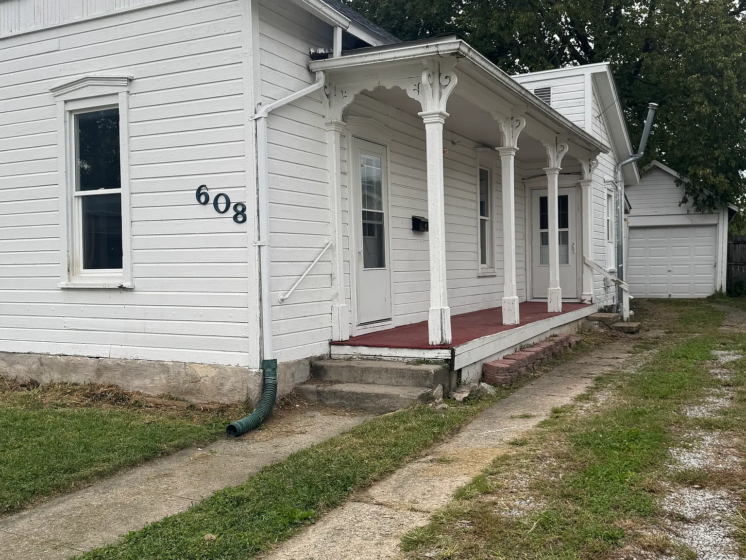 2 bed, 848 sqft, $1,100 — Photo 2