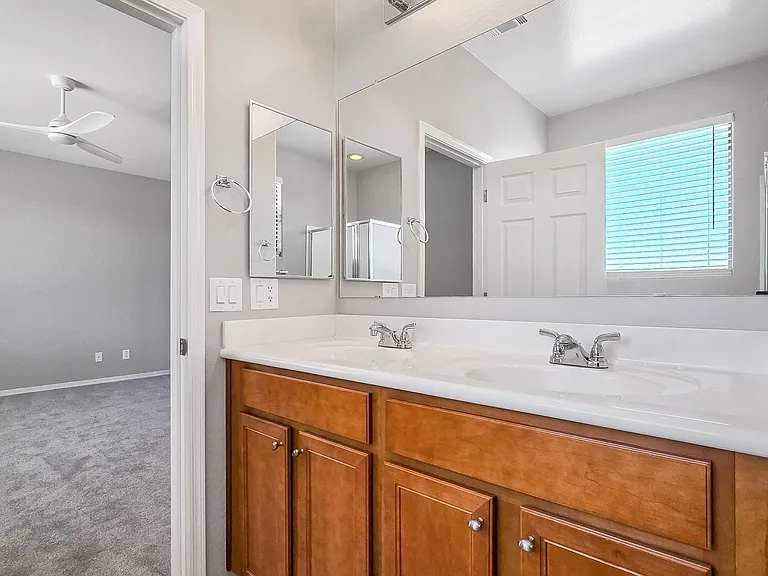 17878 W Desert Wind Dr — Photo 23