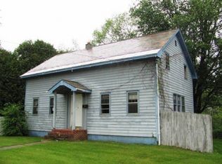 41 Patch St, Proctor, VT 05765