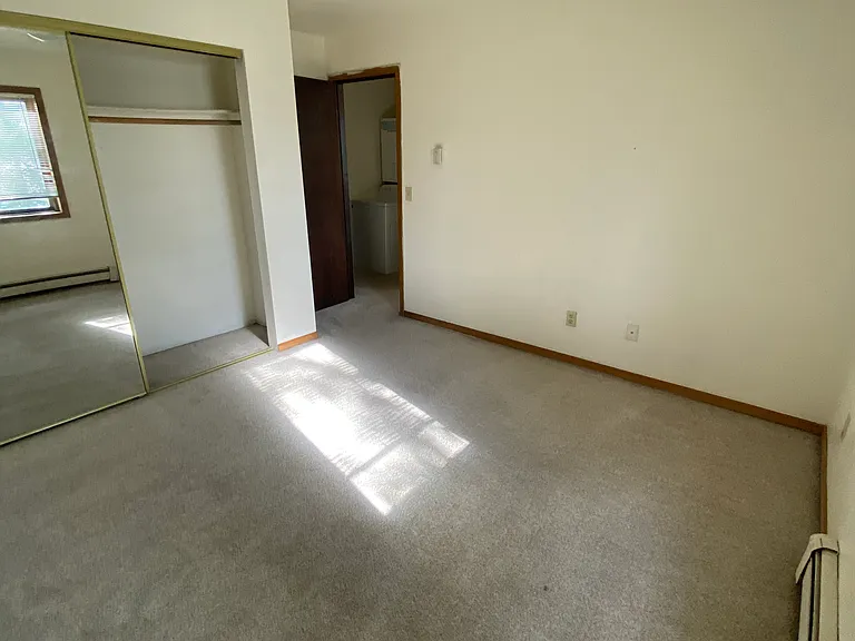 1019 23rd Ave — Photo 5