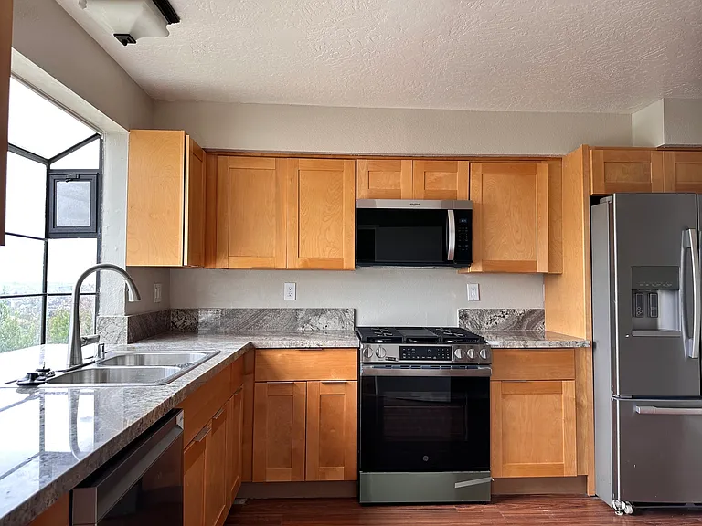 768 Fremont Villas — Photo 39