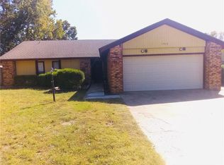 1512 Old Farm Rd, Norman, OK 73072