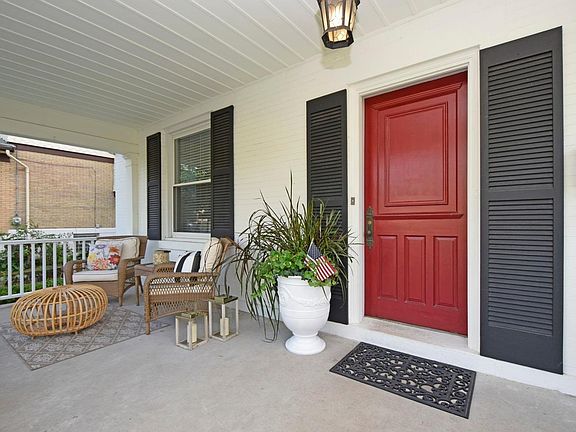3rd image of 3771 Millsbrae Ave