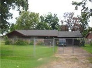 1225 Dove St, Houston, TX 77015