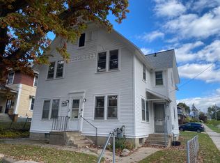 942 Madison Ave SE APT 2, Grand Rapids, MI 49507