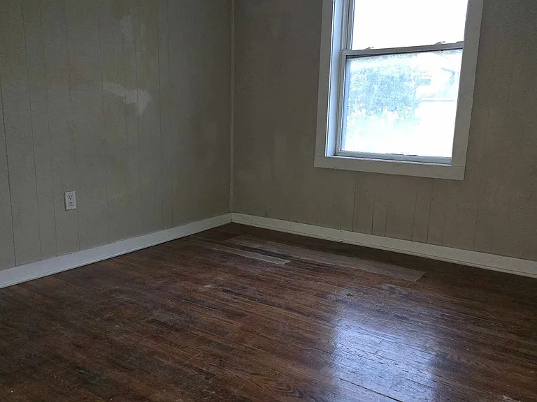 755-757 Genesee St #2 — Photo 4