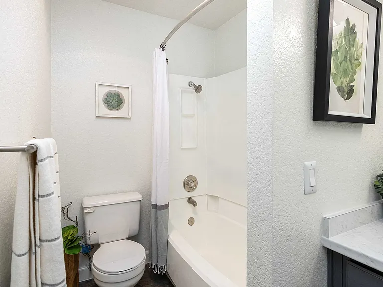 Villas at Green Valley — Photo 8