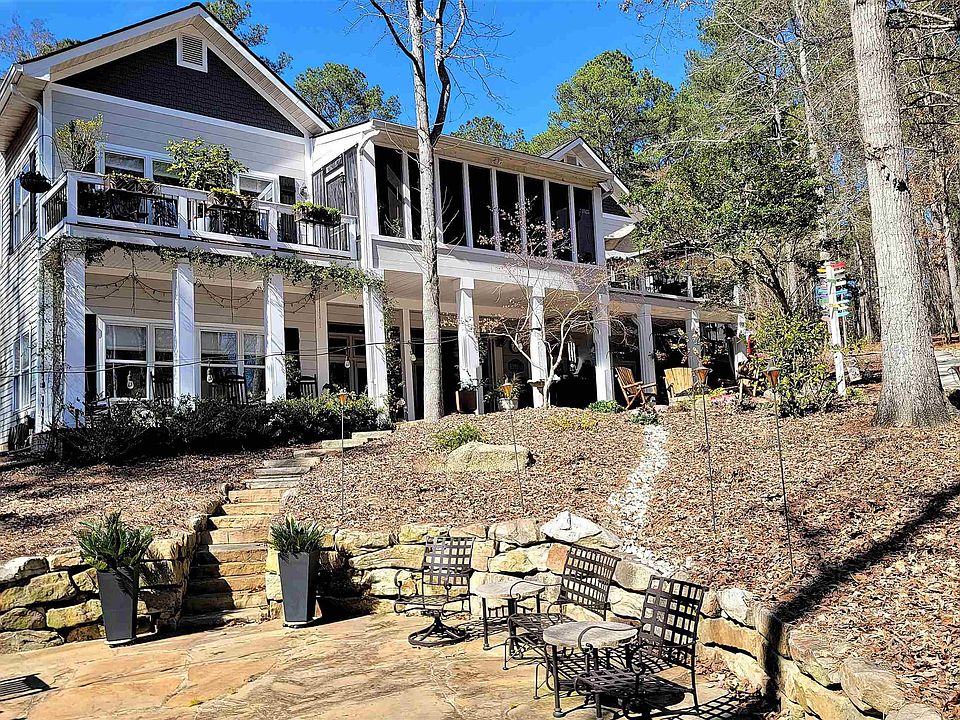 1st image of 1000 Sun Valley Ct