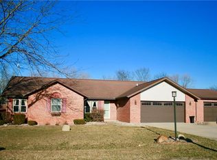 17 Everett Dr, Bismarck, IL 61814