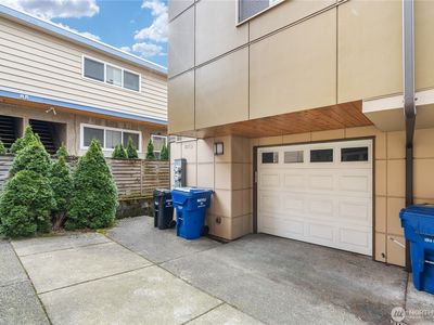 927 N 85th ST #B, Seattle, WA, 98103