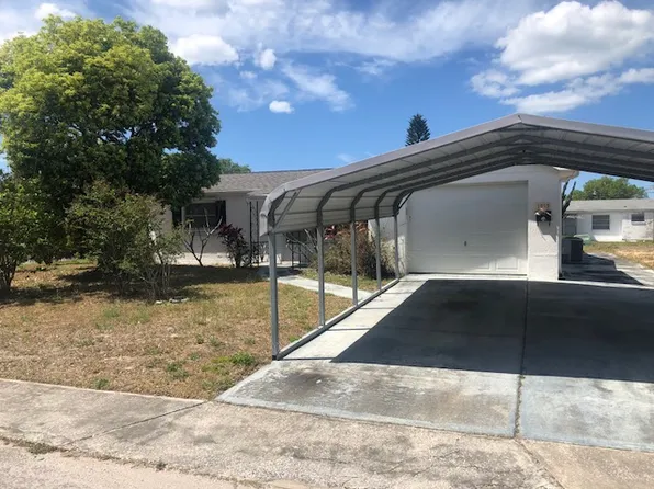 1015 Viking Dr, Holiday, FL 34691