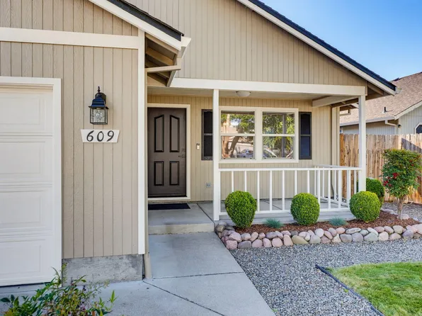 609 Allison Way, Medford, OR 97501
