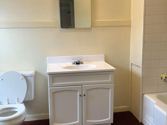 4th image of 318 1/2 Liberty St APT 3