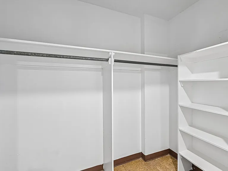 Tower 7 — Photo 15