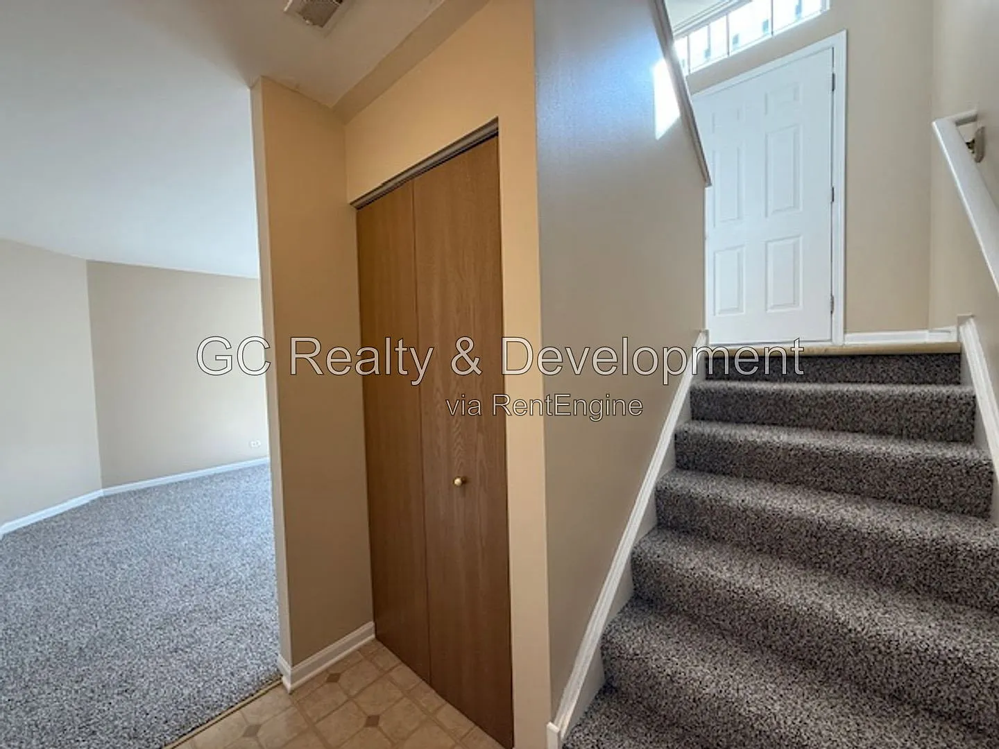 3 bed, 2.5 bath, 1804 sqft, $2,350 — Photo 4
