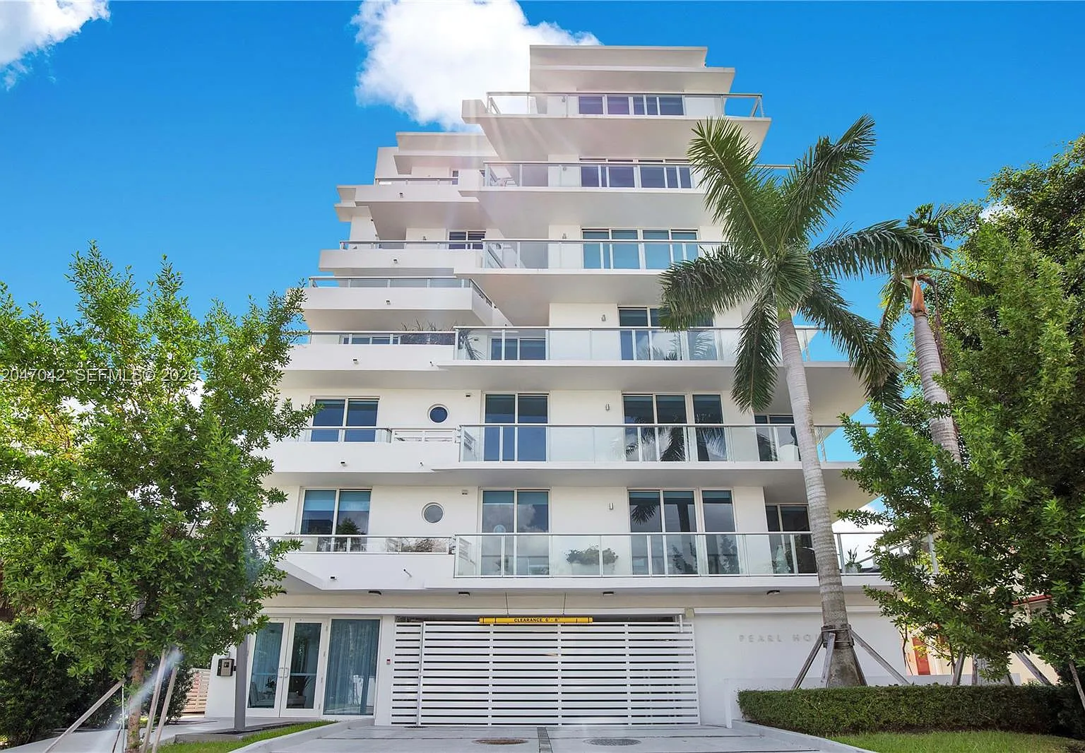 Bay Harbour Island — Photo 1