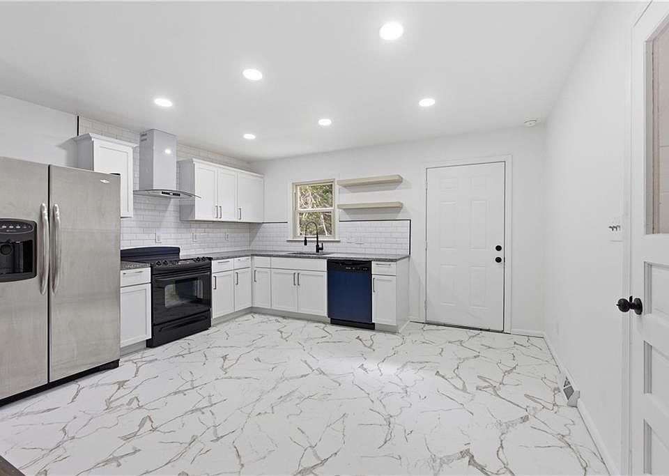 1st image of 6224 Longwood Ave