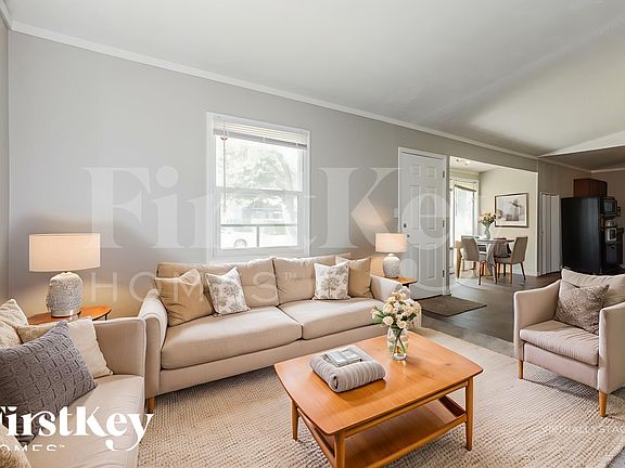 4th image of 16759 Artesian Ave