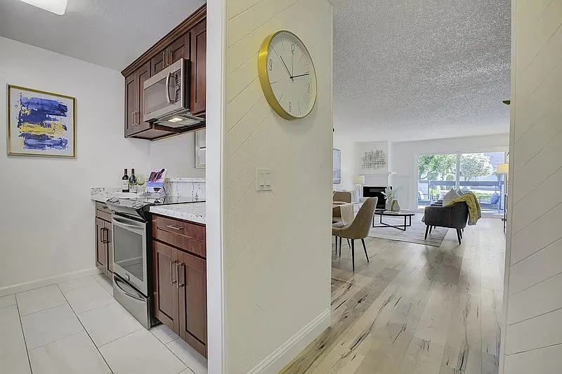 404 Barnegat Ln