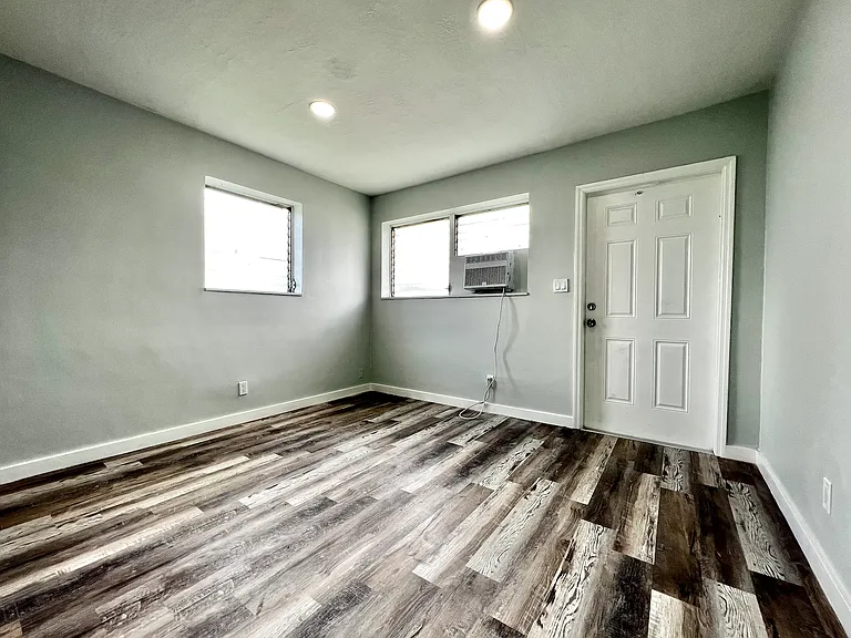 801 NW 7th Ave #1 — Photo 12
