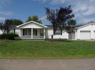 126 Frazier Ln, Buffalo, WV 25033