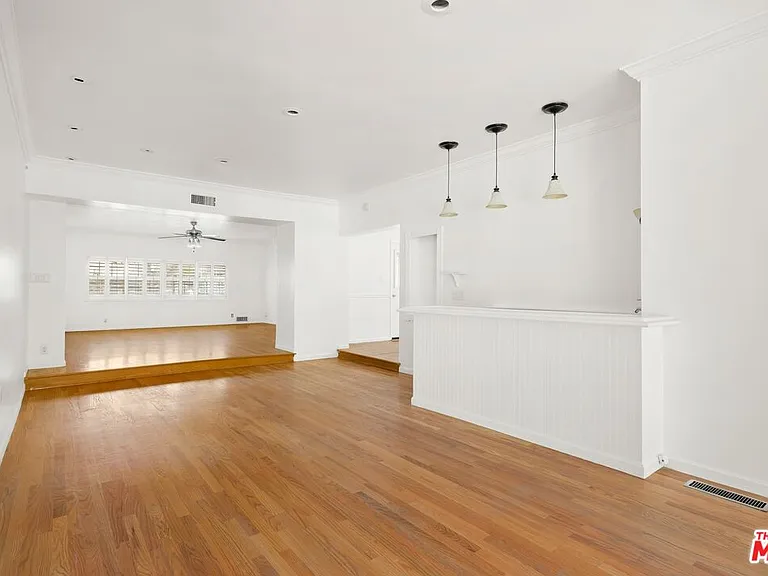 4309 Gentry Ave — Photo 9