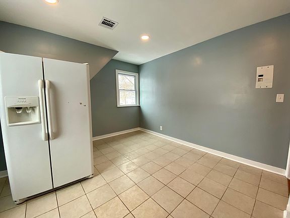 2nd image of 461 Centre St Floor 2