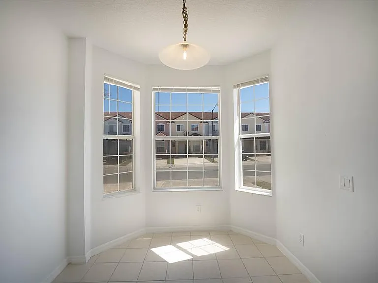 1241 S Beach Cir — Photo 4