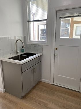 5th image of 7421 Geary Blvd APT 4