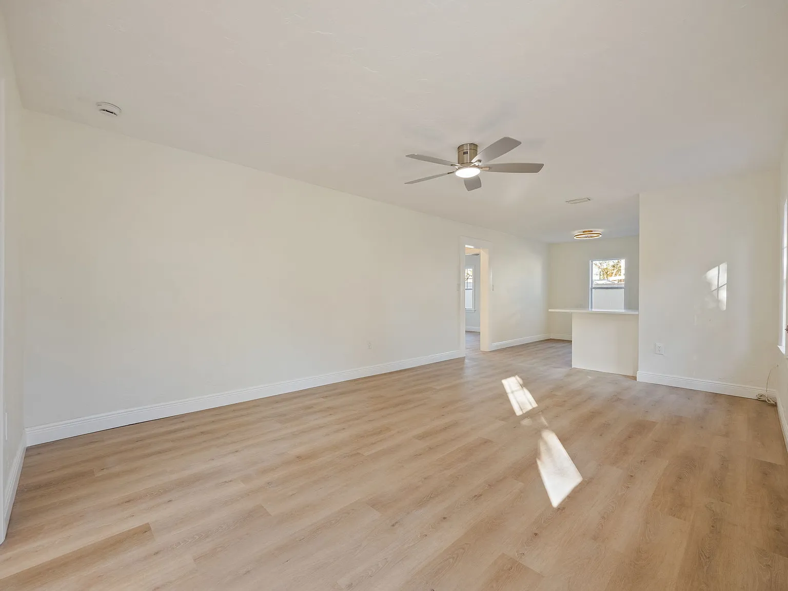 3 bed, 1330 sqft, $2,995 — Photo 1