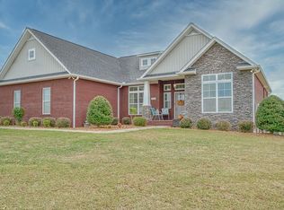 2122 Foster Cir, Cookeville, TN 38501