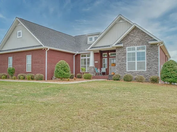 2122 Foster Cir, Cookeville, TN 38501