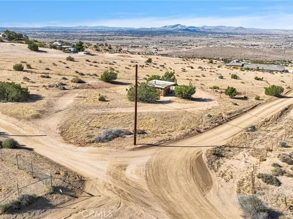 23766 Valley View Rd, Apple Valley, CA 92308