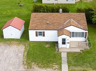 1912 Davitt St, Sault Sainte Marie, MI 49783