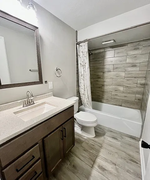 9332 N Cross St #1 — Photo 7