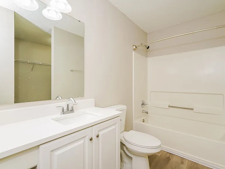 1245 Kenwood Dr — Photo 18