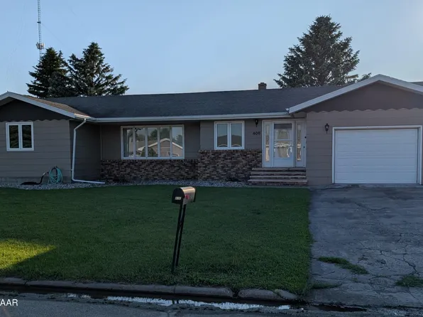 408 S 4th St, Drayton, ND 58225
