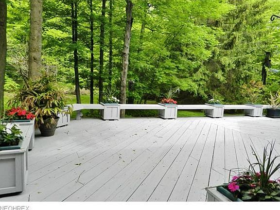4th image of 28 Pepper Creek Dr