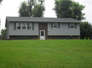 2325 Clay Pike, Zanesville, OH 43701