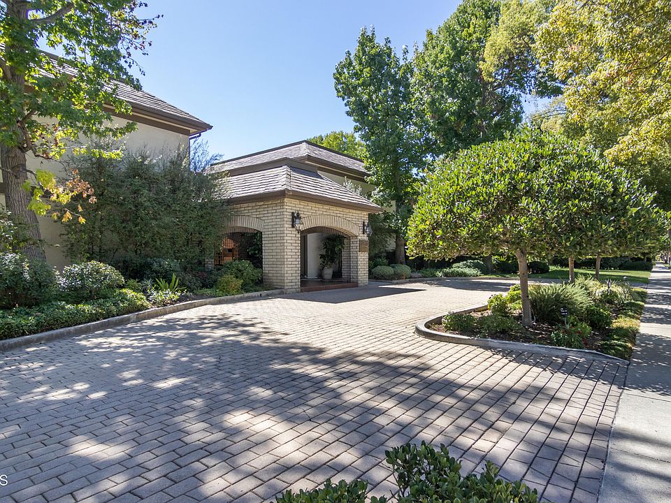 1st image of 282 Palmetto Dr