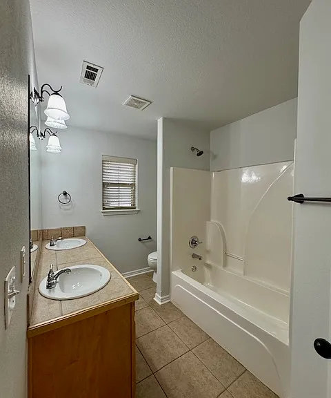 6106 S 36th St — Photo 22