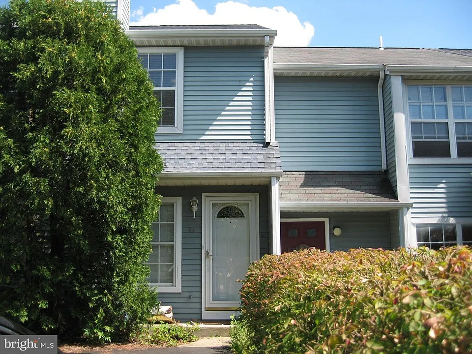 43 Bark Hollow Ln