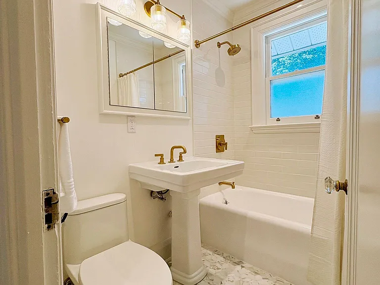 18 Servington Cres — Photo 33